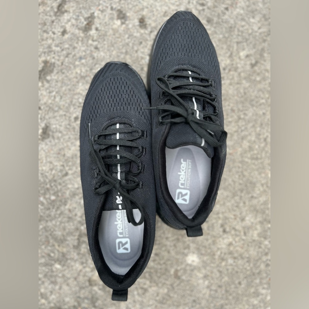 Like-new Black Rieker shoes